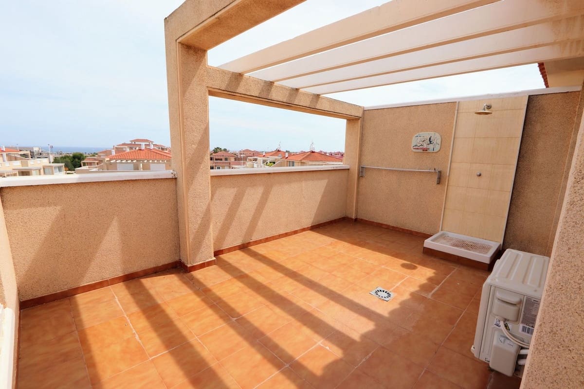 3 slaapkamer Halfvrijstaande villa te koop in Playa Flamenca met zwembad garage - € 310.000 (Ref: 9878250)