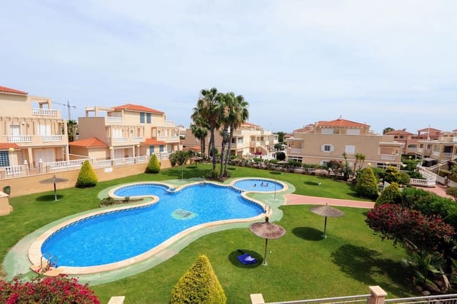 3 Zimmer Doppelhaus zu verkaufen in Playa Flamenca, Orihuela mit Pool Garage - 299.500 € (Ref: 9878250)
