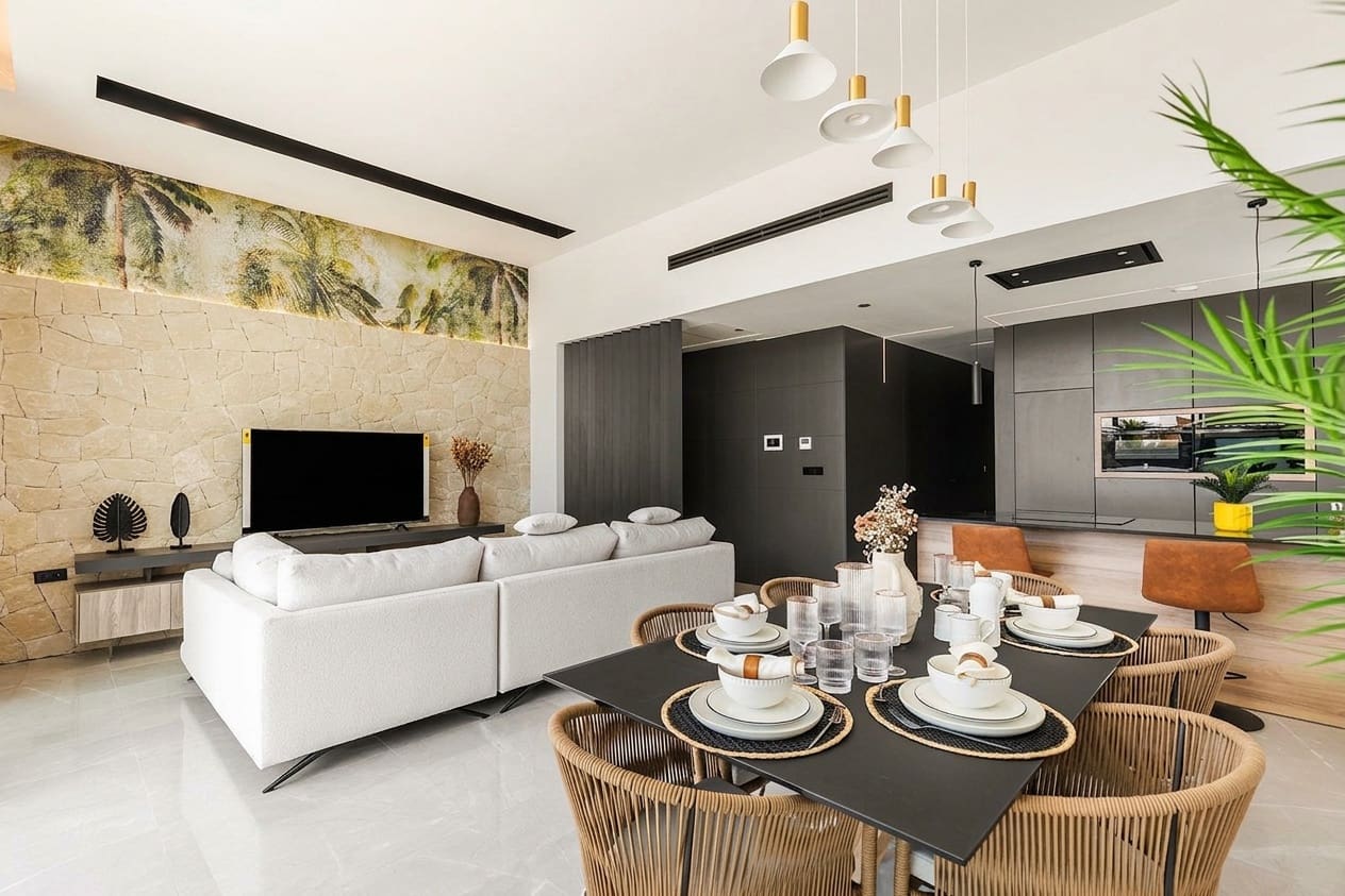 3 bedroom Bungalow for sale in Torrevieja with pool - € 725,000 (Ref: 9880761)