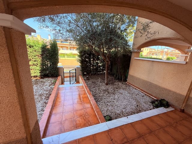 3 sypialnia Dom na sprzedaż w Mil Palmeras, Pilar de la Horadada z garażem - 319 000 € (Ref: 9880763)