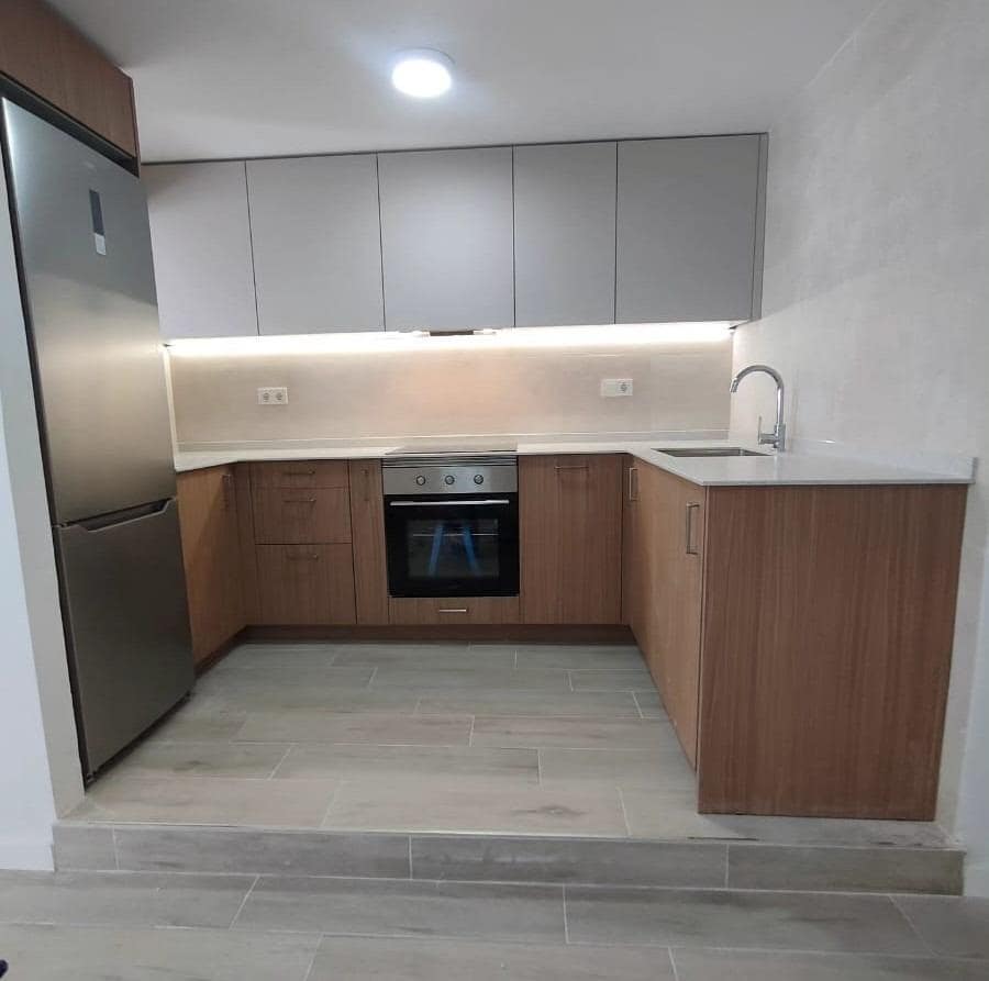 2 bedroom Townhouse for sale in Torrevieja with pool - € 239,900 (Ref: 9880770)