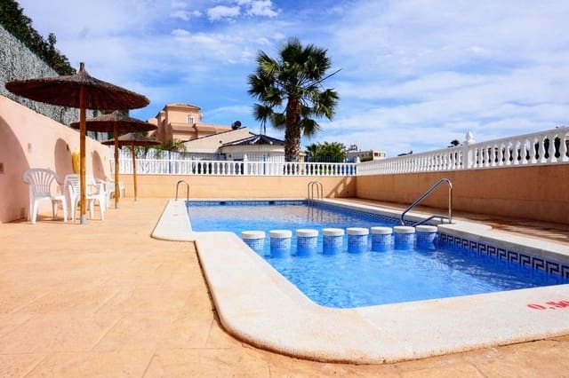 3 soverom Hus til salgs i Playa Flamenca, Orihuela med svømmebasseng garasje - € 285 000 (Ref: 9880775)