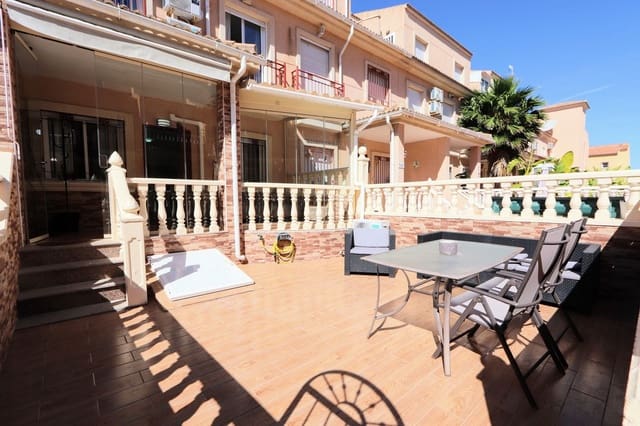 3 soverom Hus til salgs i Playa Flamenca, Orihuela med svømmebasseng garasje - € 285 000 (Ref: 9880775)