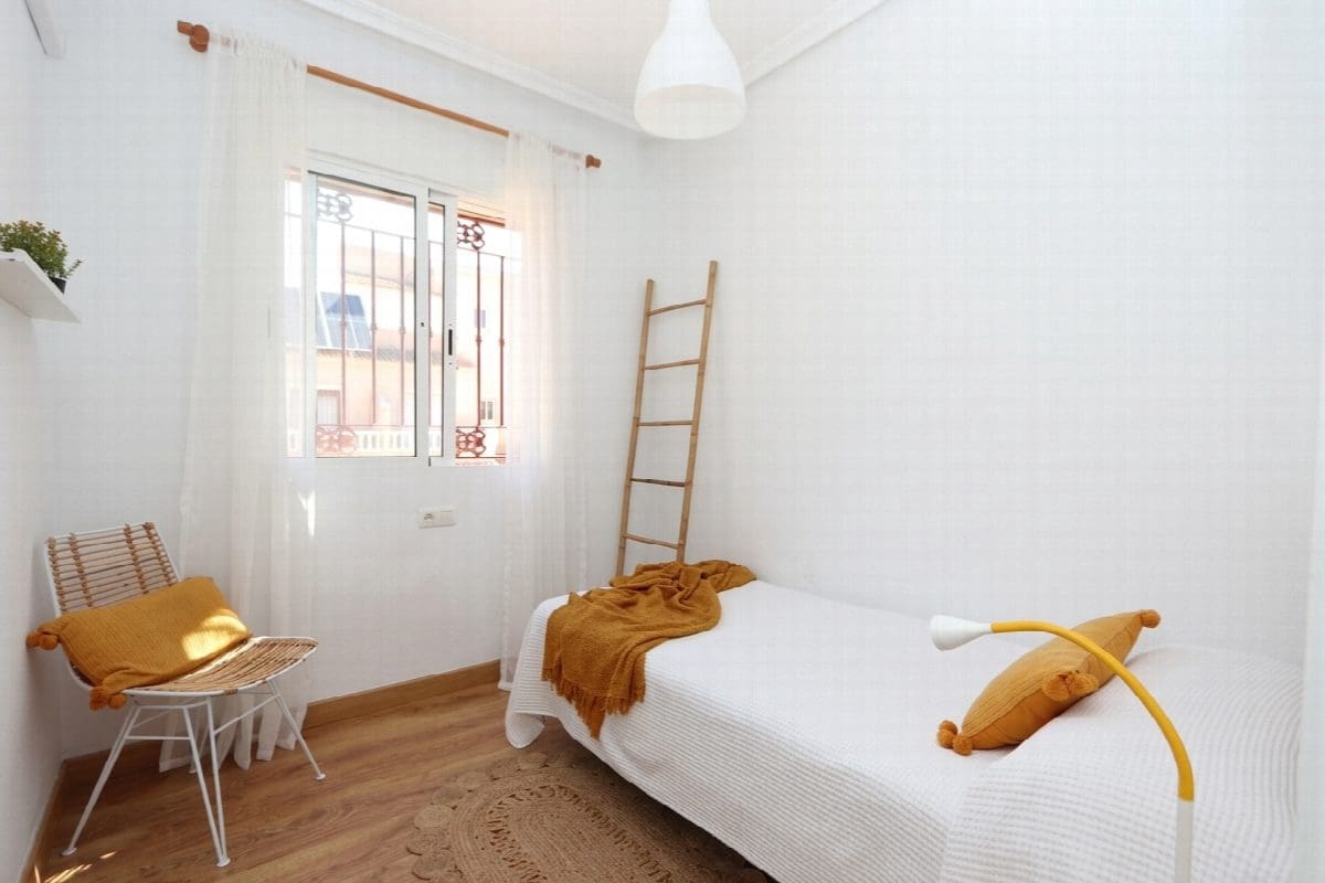 3 sypialnia Willa na sprzedaż w Orihuela z basenem garażem - 285 000 € (Ref: 9880775)