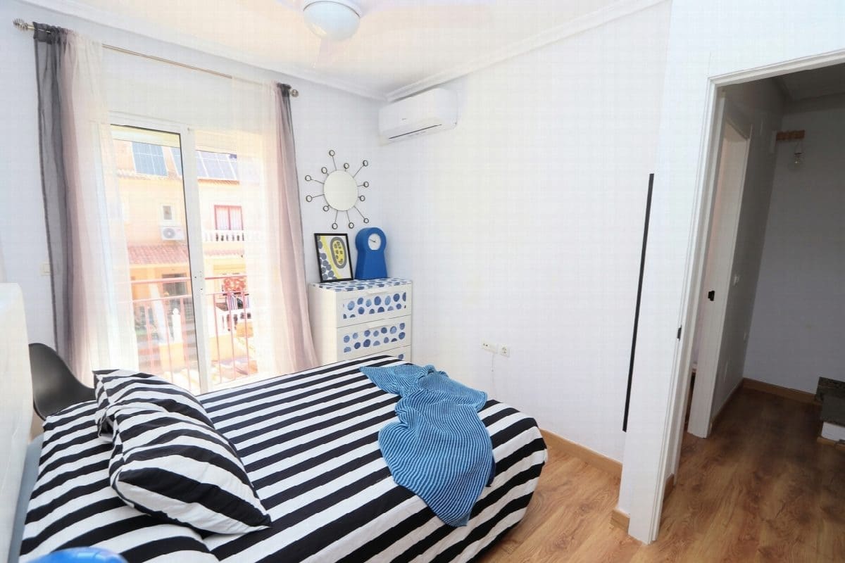 3 sypialnia Willa na sprzedaż w Orihuela z basenem garażem - 285 000 € (Ref: 9880775)