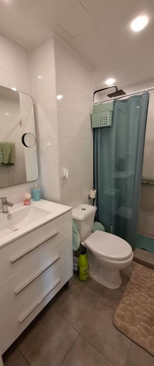 1 bedroom Apartment for sale in Corralejo with pool - € 219,000 (Ref: 9884440)