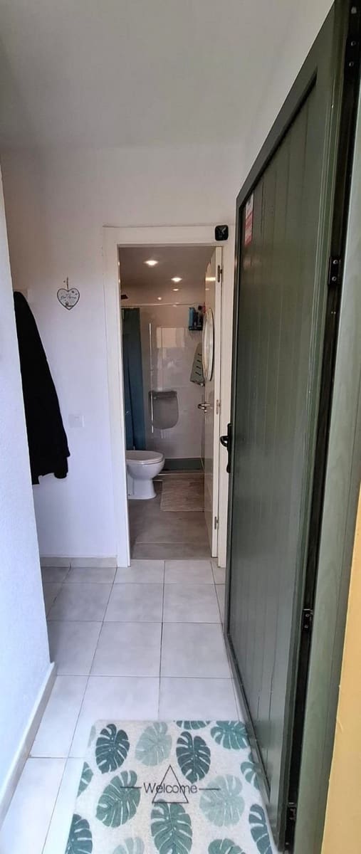 1 bedroom Apartment for sale in Corralejo with pool - € 219,000 (Ref: 9884440)