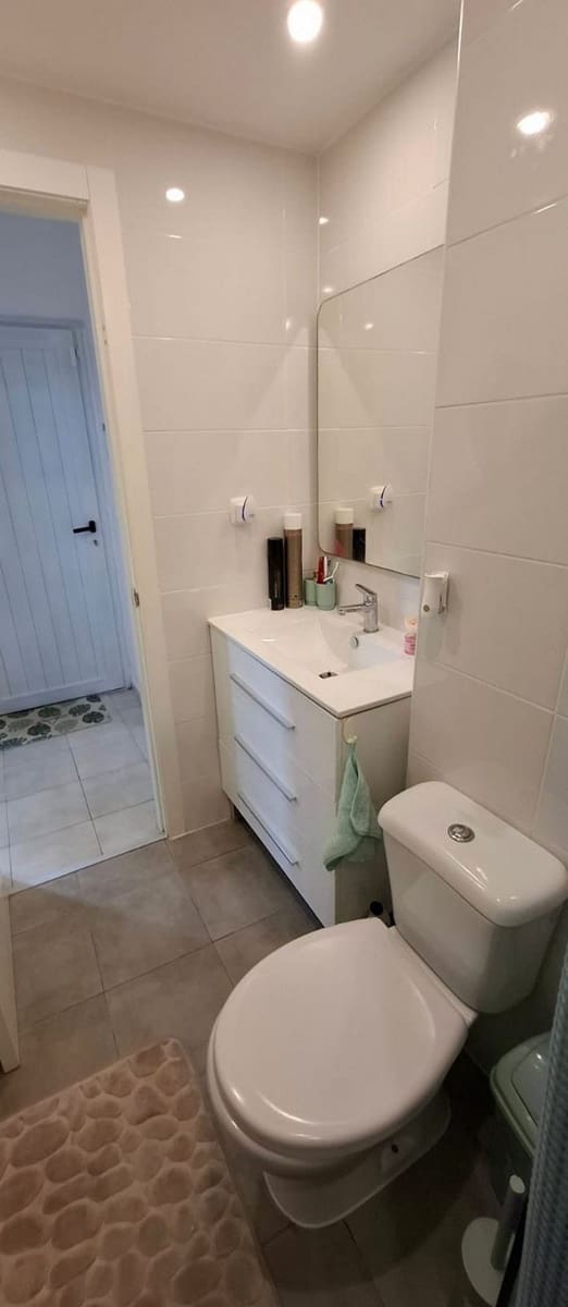1 bedroom Apartment for sale in Corralejo with pool - € 219,000 (Ref: 9884440)