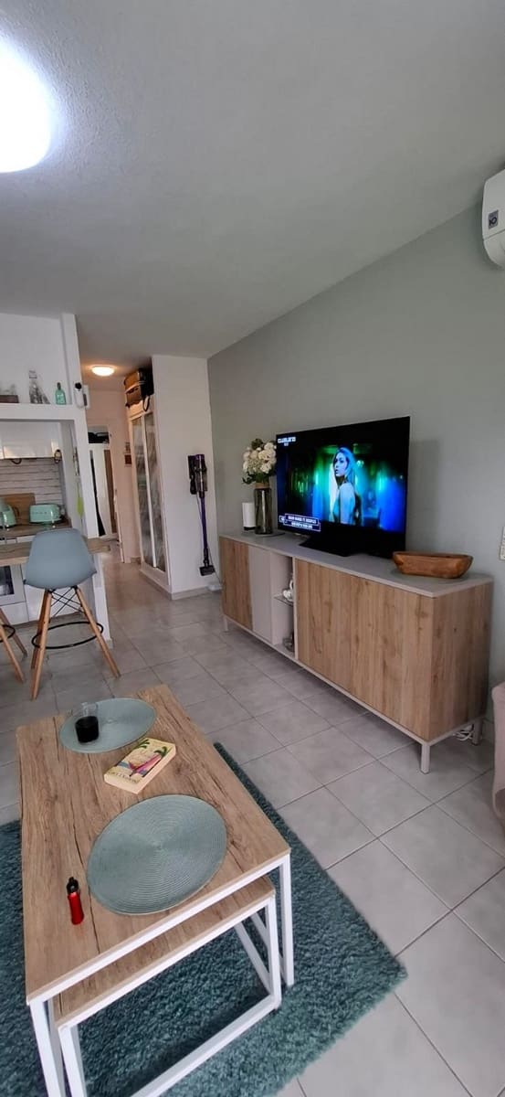 1 bedroom Apartment for sale in Corralejo with pool - € 219,000 (Ref: 9884440)