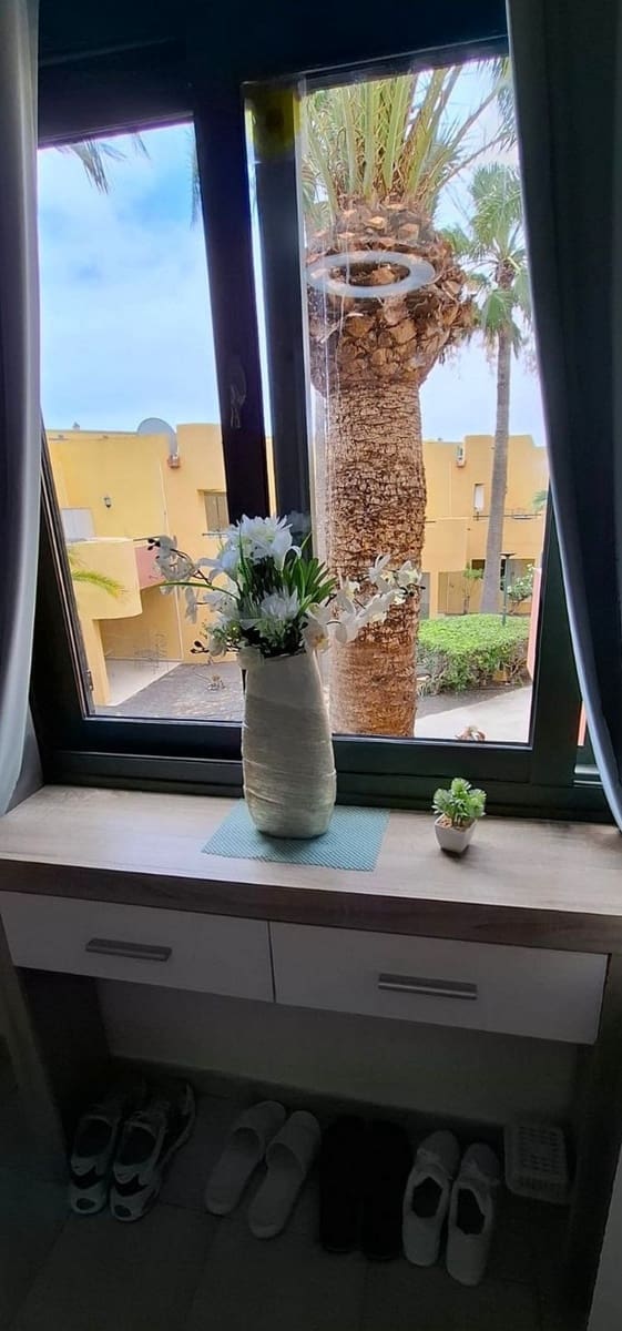 1 bedroom Apartment for sale in Corralejo with pool - € 219,000 (Ref: 9884440)
