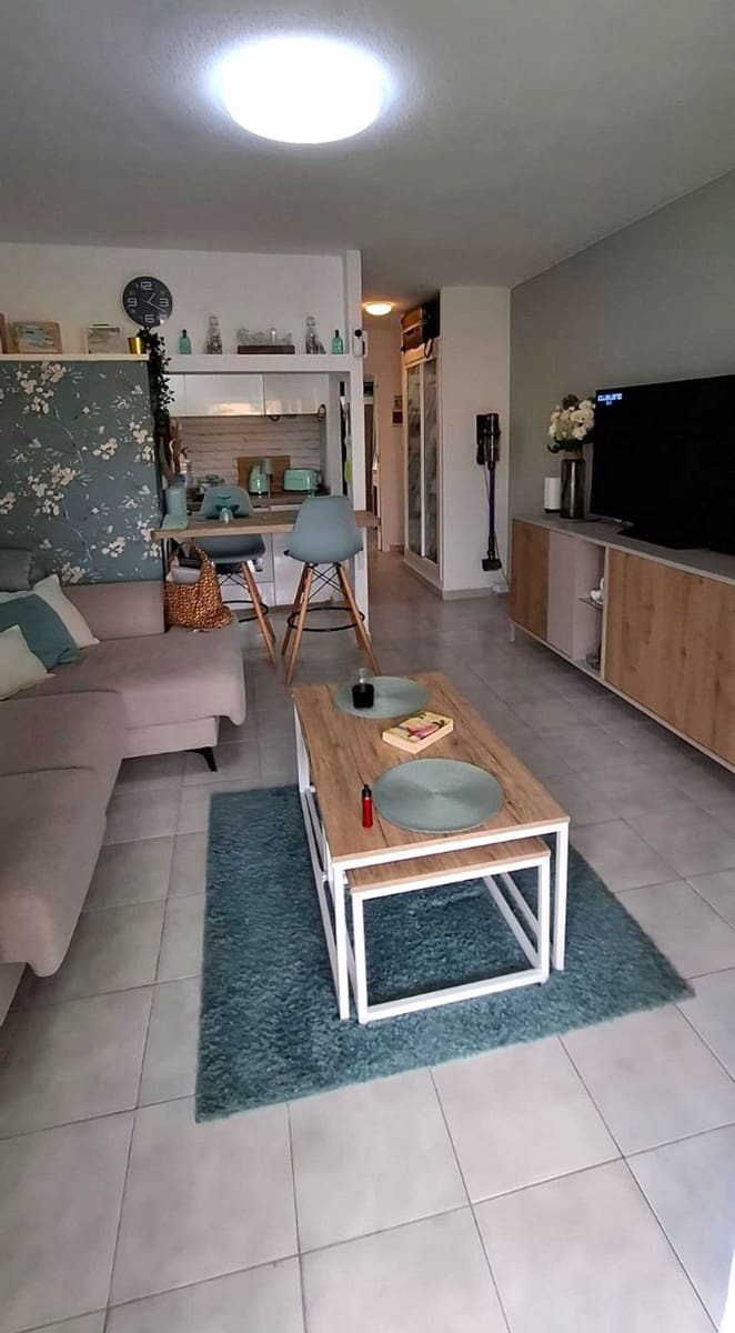 1 bedroom Apartment for sale in Corralejo with pool - € 219,000 (Ref: 9884440)