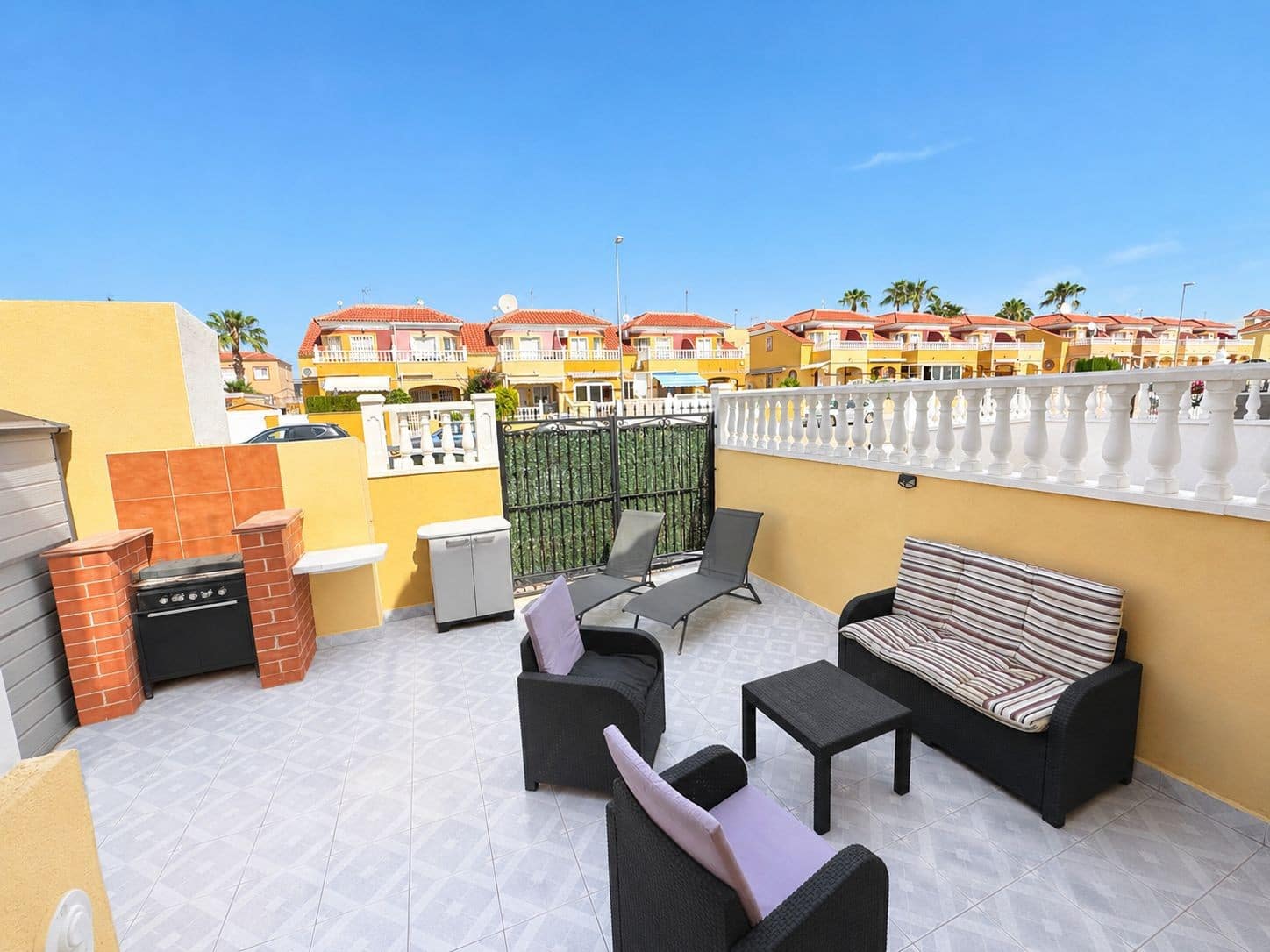 2 makuuhuone Huoneisto myytävänä paikassa Cabo Roig mukana uima-altaan - 164 995 € (Ref: 9884444)