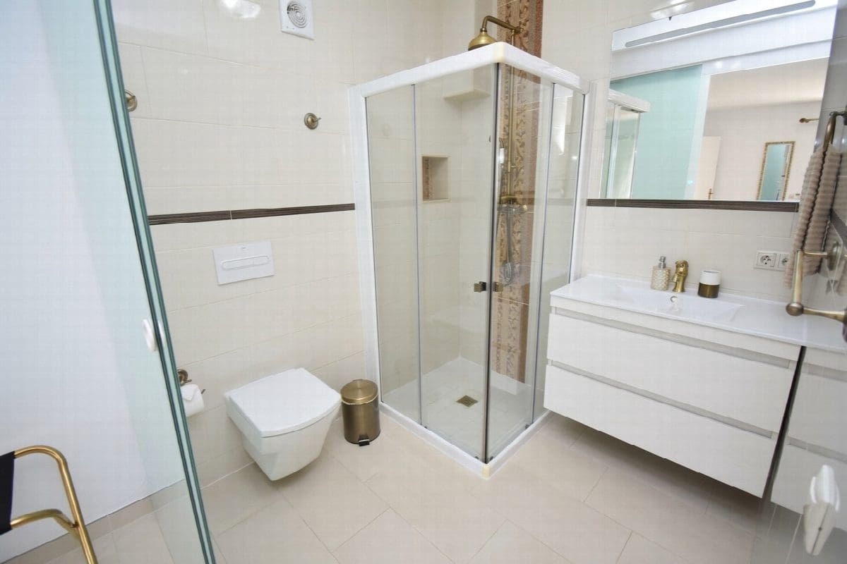 4 bedroom Villa for sale in Benalmadena with pool garage - € 1,100,000 (Ref: 9884448)