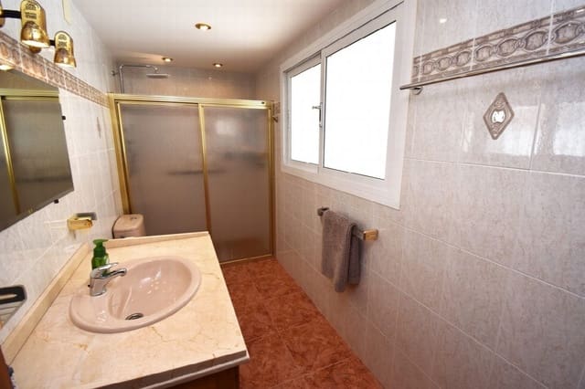 Chalet de 4 habitaciones en Parque de la Paloma, Benalmádena en venta con piscina garaje - 1.100.000 € (Ref: 9884448)