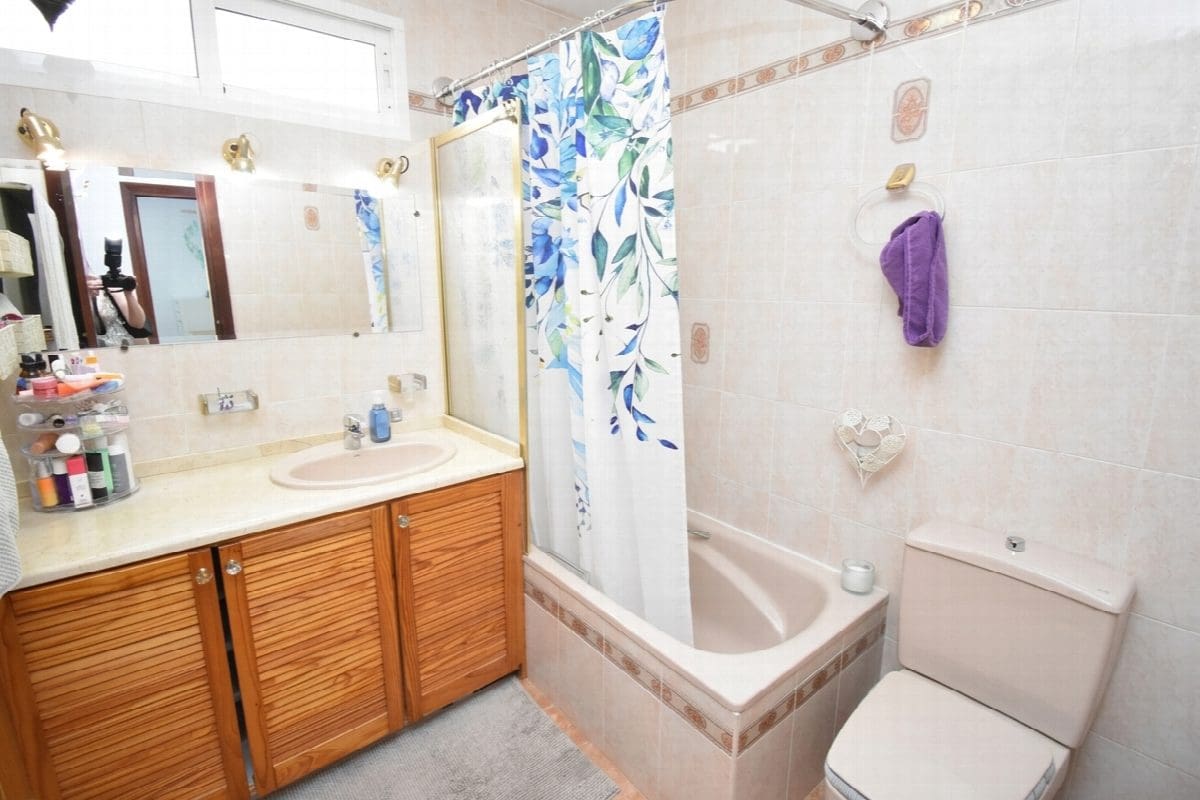 4 bedroom Villa for sale in Benalmadena with pool garage - € 1,100,000 (Ref: 9884448)