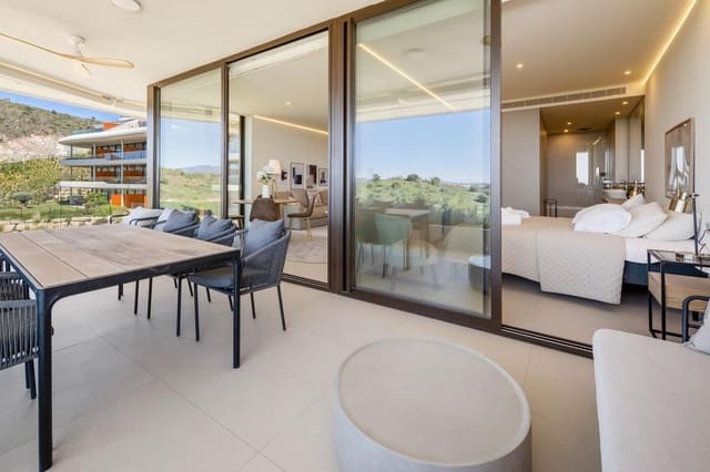 2 sovrum Lägenhet till salu i Zona Puerto Deportivo, Fuengirola med pool - 699 000 € (Ref: 9887974)