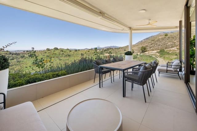 2 sovrum Lägenhet till salu i Zona Puerto Deportivo, Fuengirola med pool - 699 000 € (Ref: 9887974)