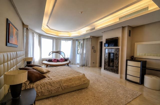 5 soverom Bungalow til salgs i Casco Antiguo, Marbella med svømmebasseng - € 2 950 000 (Ref: 9890035)