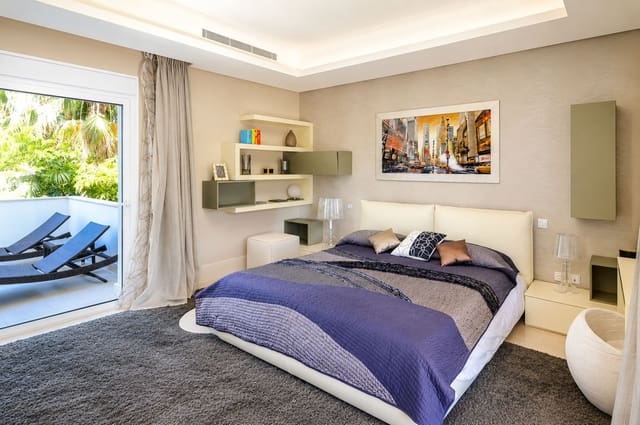 5 soverom Bungalow til salgs i Casco Antiguo, Marbella med svømmebasseng - € 2 950 000 (Ref: 9890035)