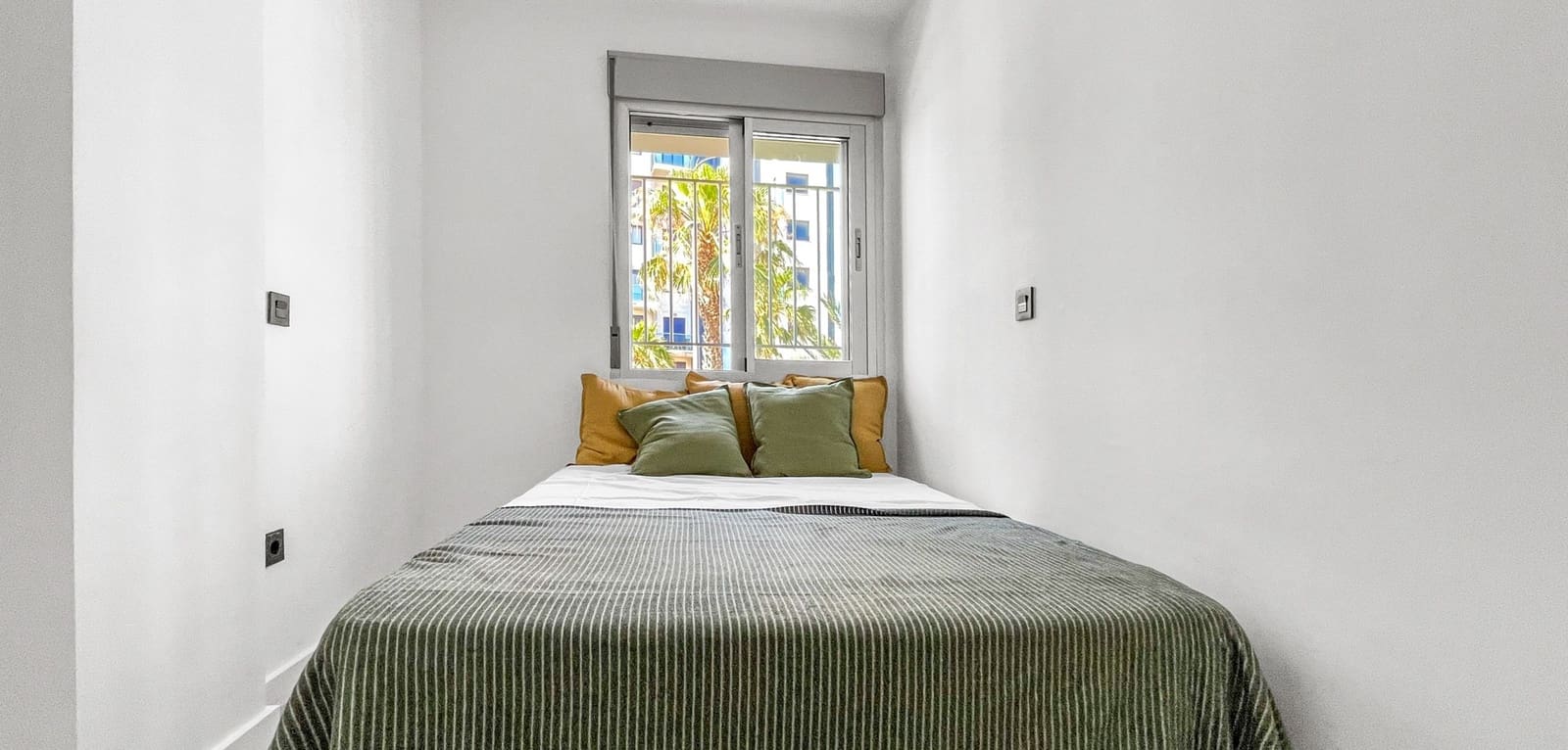 Apartamento de 2 habitaciones en Orihuela Costa en venta con piscina garaje - 175.000 € (Ref: 9890040)