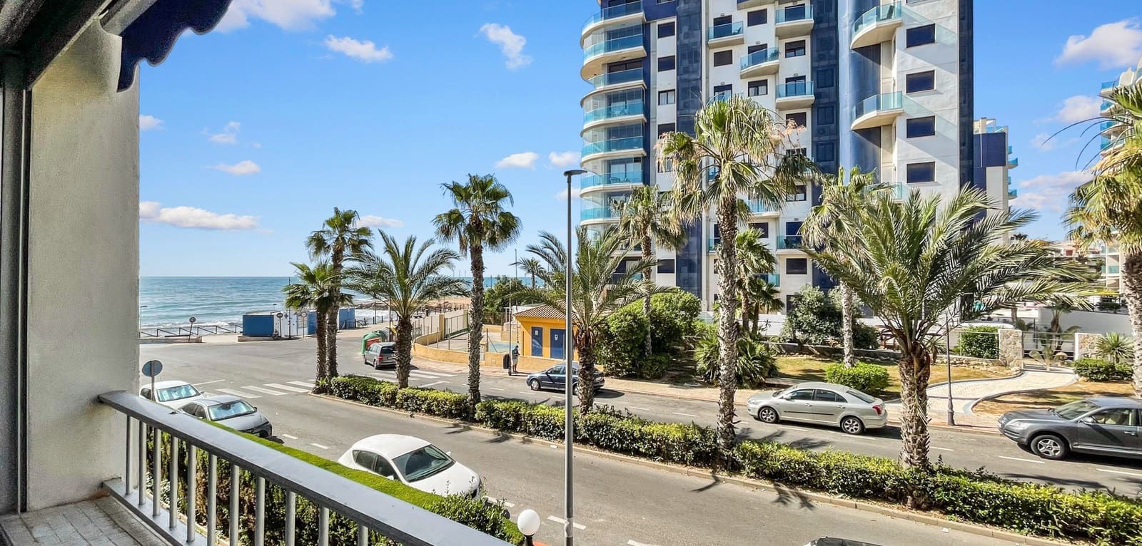 Apartamento de 2 habitaciones en Orihuela Costa en venta con piscina garaje - 175.000 € (Ref: 9890040)