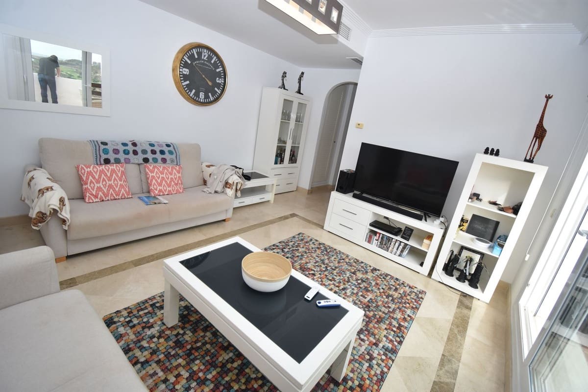 2 Zimmer Apartment zu verkaufen in La Cala de Mijas mit Pool - 349.000 € (Ref: 9892891)