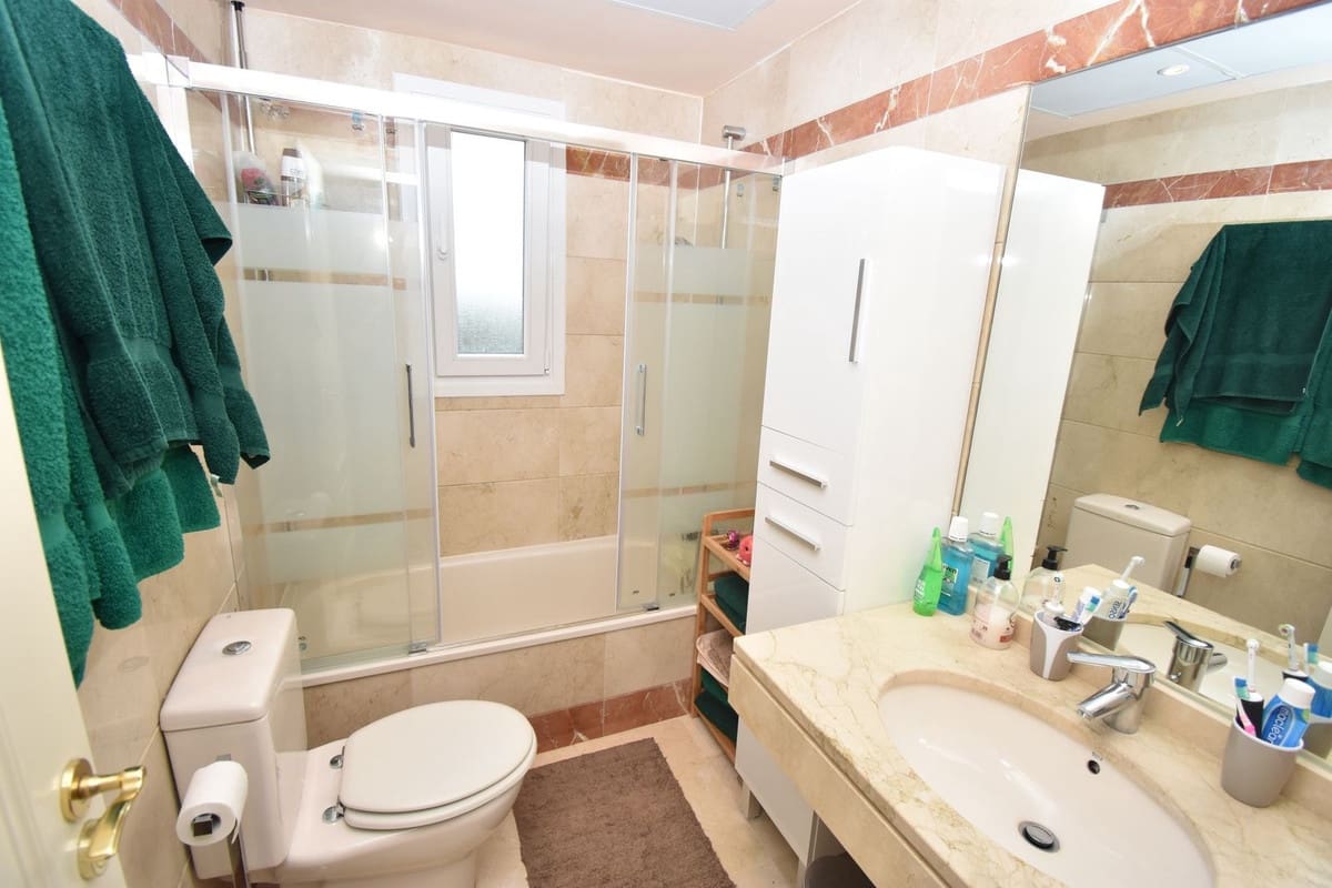 2 soverom Leilighet til salgs i Mijas med svømmebasseng garasje - € 349 000 (Ref: 9892892)