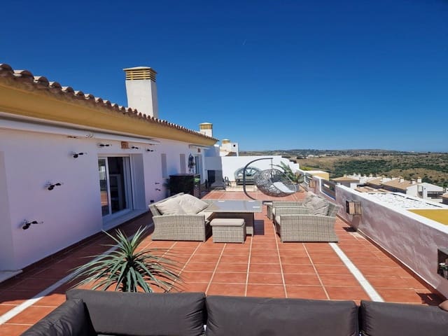 2 soverom Leilighet til salgs i Riviera del Sol, Mijas med svømmebasseng garasje - € 349 000 (Ref: 9892892)