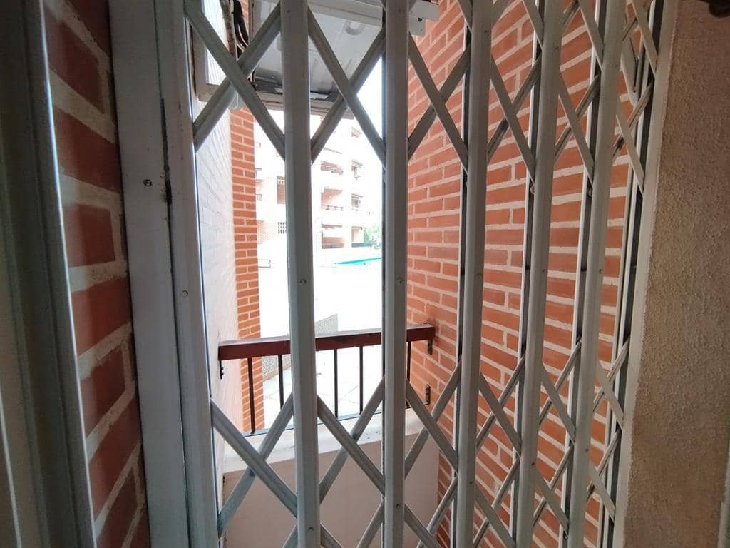 3 soveværelse Lejlighed til salg i Torrevieja med swimmingpool garage - € 240.000 (Ref: 9892904)