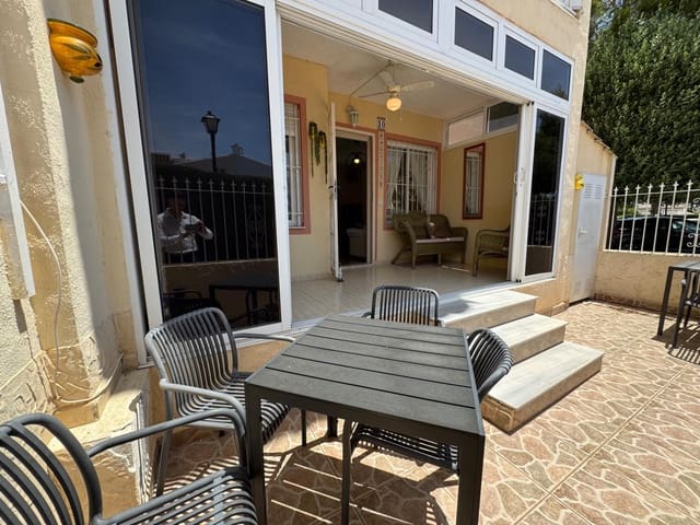 3 makuuhuone Bungalow myytävänä paikassa El Chaparral, Torrevieja mukana uima-altaan - 169 900 € (Ref: 9892906)