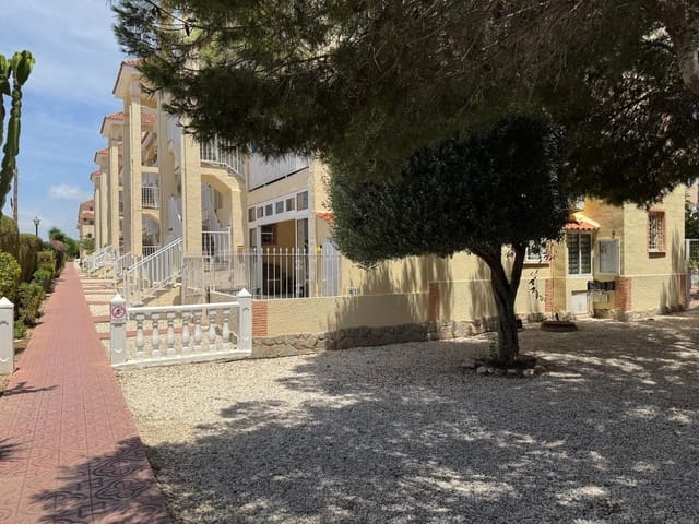 3 makuuhuone Bungalow myytävänä paikassa El Chaparral, Torrevieja mukana uima-altaan - 169 900 € (Ref: 9892906)