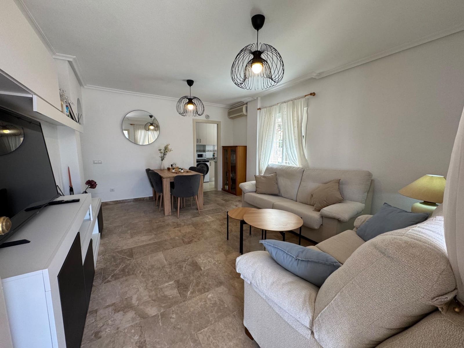 3 makuuhuone Bungalow myytävänä paikassa Torrevieja mukana uima-altaan - 169 900 € (Ref: 9892906)