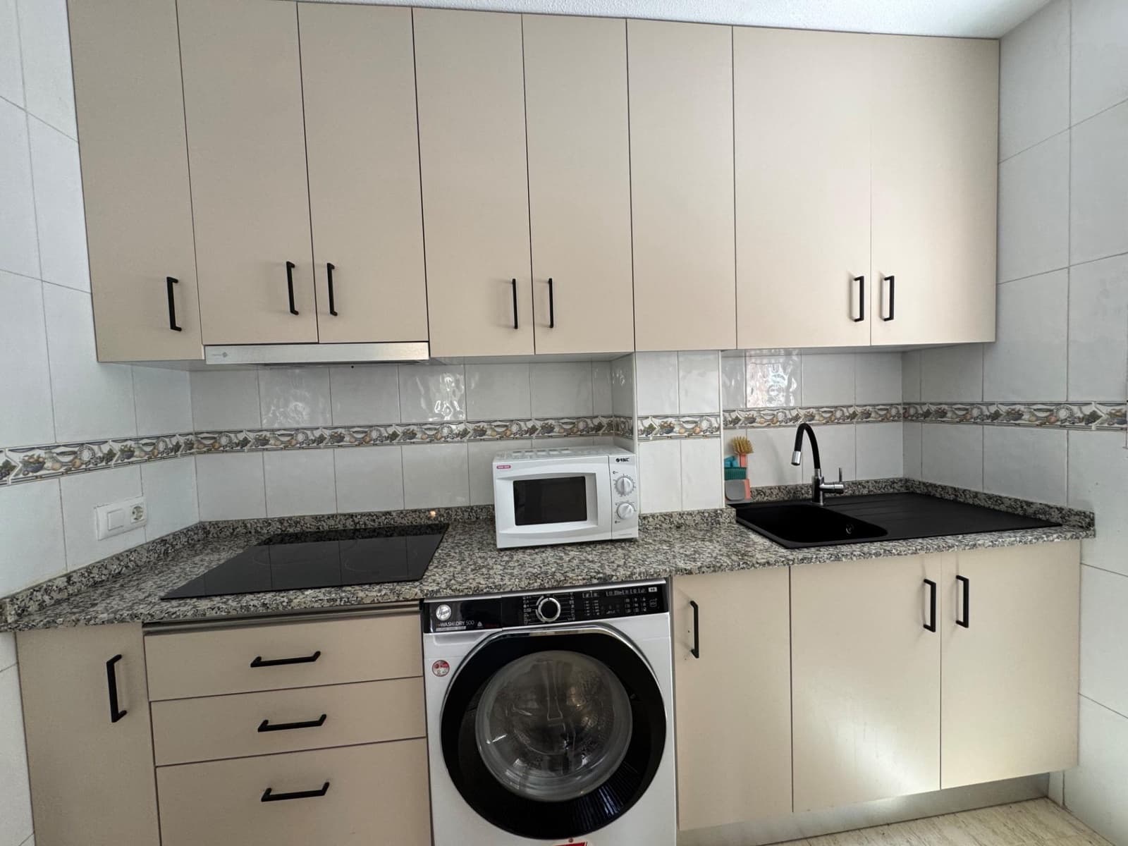 3 makuuhuone Bungalow myytävänä paikassa Torrevieja mukana uima-altaan - 169 900 € (Ref: 9892906)