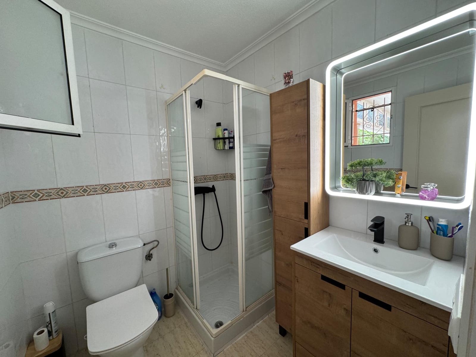 3 makuuhuone Bungalow myytävänä paikassa Torrevieja mukana uima-altaan - 169 900 € (Ref: 9892906)