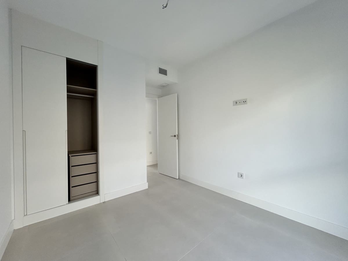 2 soverom Leilighet til salgs i Fuengirola med svømmebasseng - € 435 000 (Ref: 9894901)