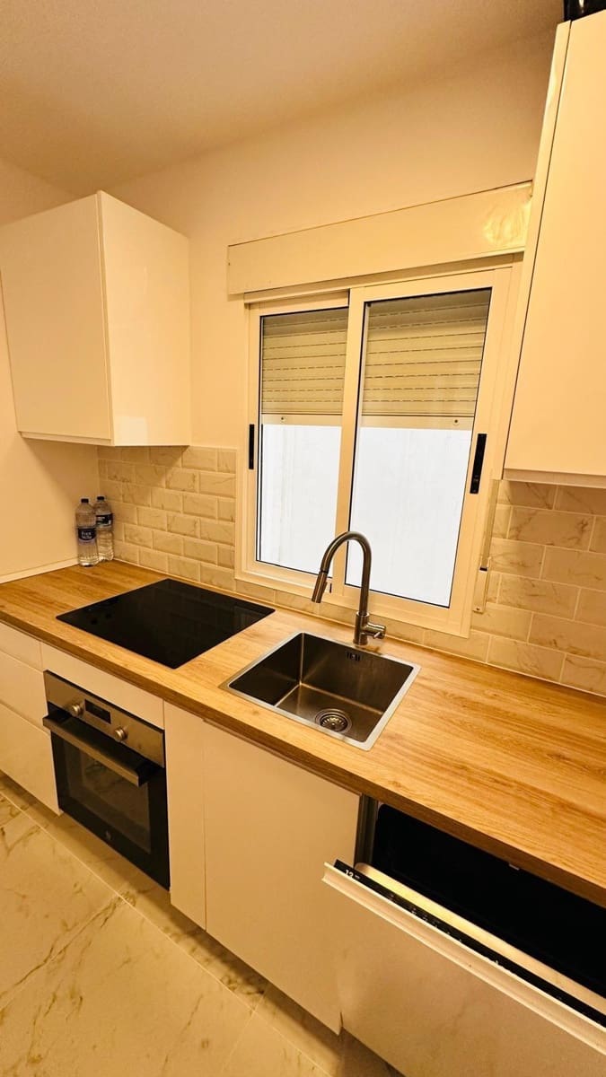2 slaapkamer Appartement te koop in Torrevieja - € 145.710 (Ref: 9894914)