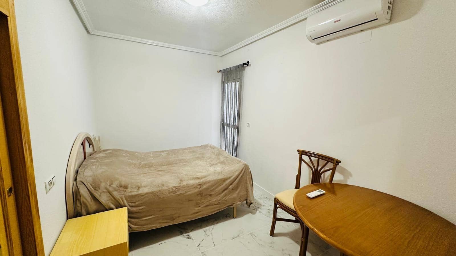 2 slaapkamer Appartement te koop in Torrevieja - € 145.710 (Ref: 9894914)