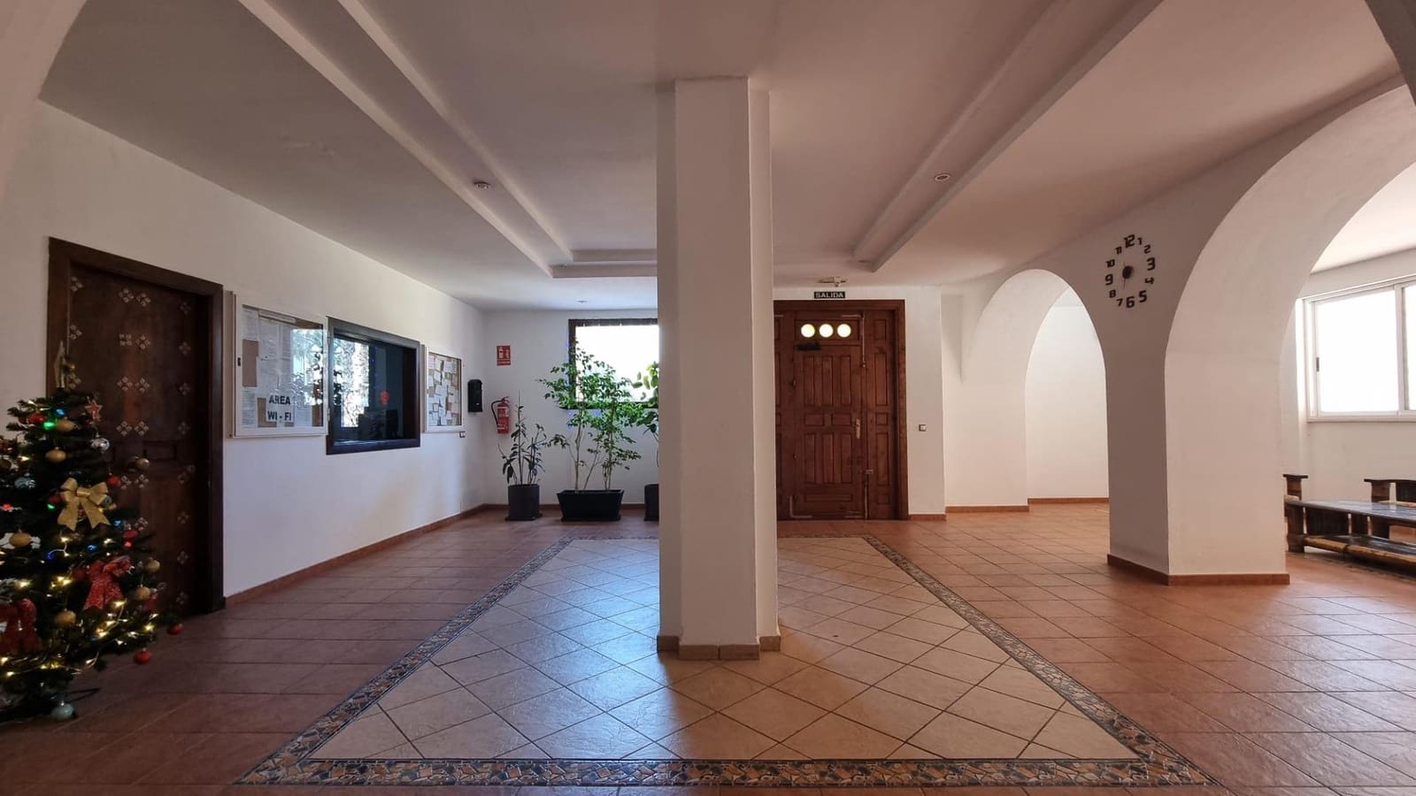 2 soveværelse Lejlighed til salg i Torrevieja med swimmingpool - € 265.000 (Ref: 9894917)