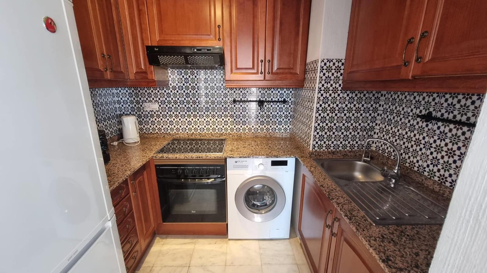 2 soveværelse Lejlighed til salg i Torrevieja med swimmingpool - € 265.000 (Ref: 9894917)