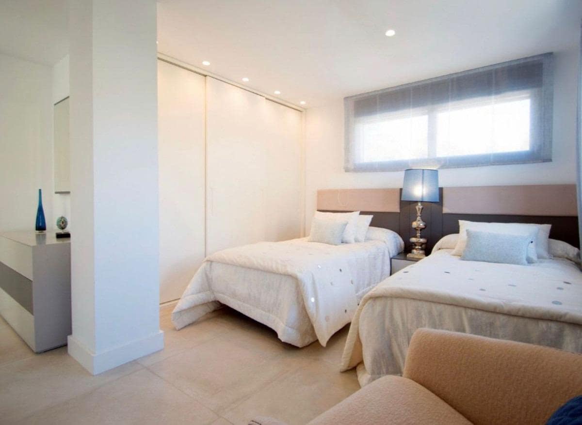 5 quarto Moradia para venda em Marbella com piscina - 2 800 000 € (Ref: 9896843)