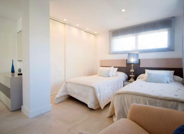 5 sypialnia Willa na sprzedaż w Casco Antiguo, Marbella z basenem - 2 800 000 € (Ref: 9896843)