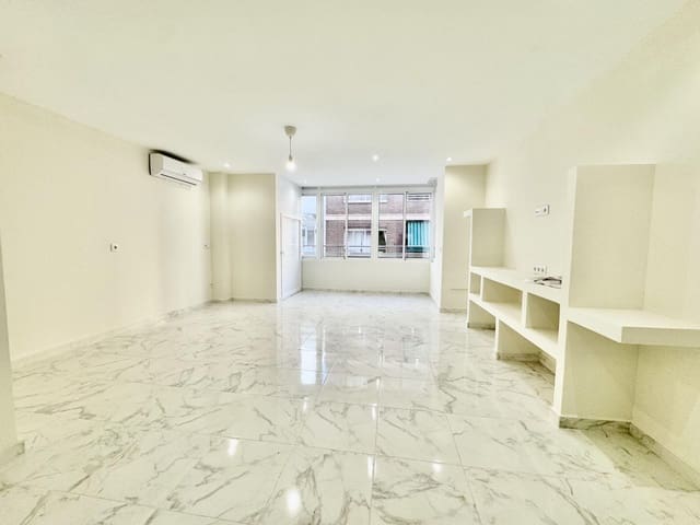 Apartamento de 3 habitaciones en Centro - Muelle Pesquero, Torrevieja en venta - 174.900 € (Ref: 9896855)