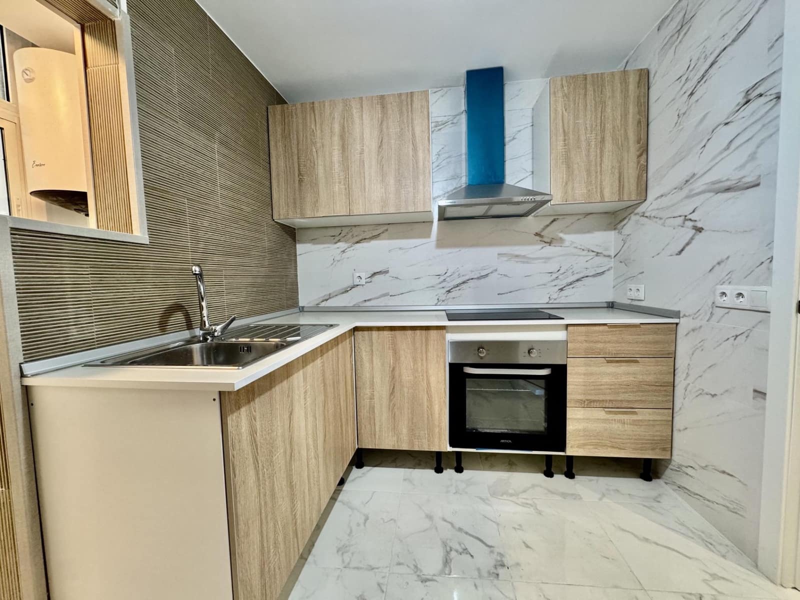 3 makuuhuone Huoneisto myytävänä paikassa Torrevieja - 174 900 € (Ref: 9896855)
