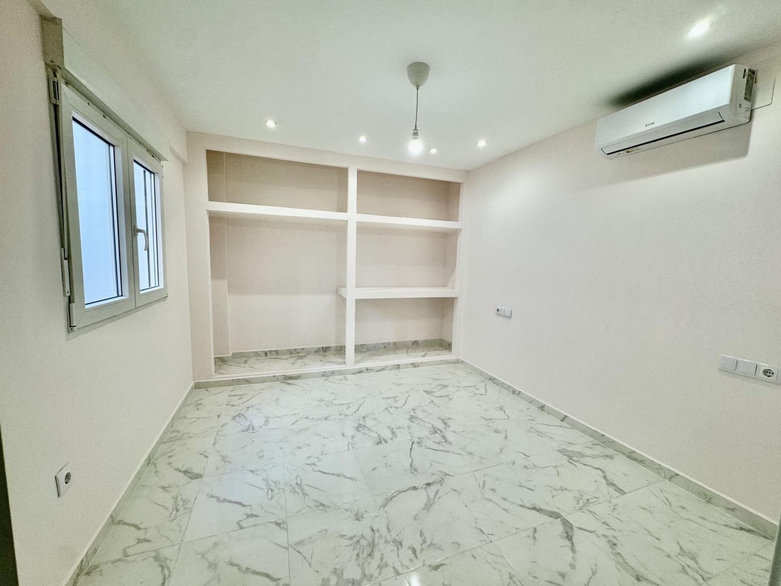 3 makuuhuone Huoneisto myytävänä paikassa Torrevieja - 174 900 € (Ref: 9896855)