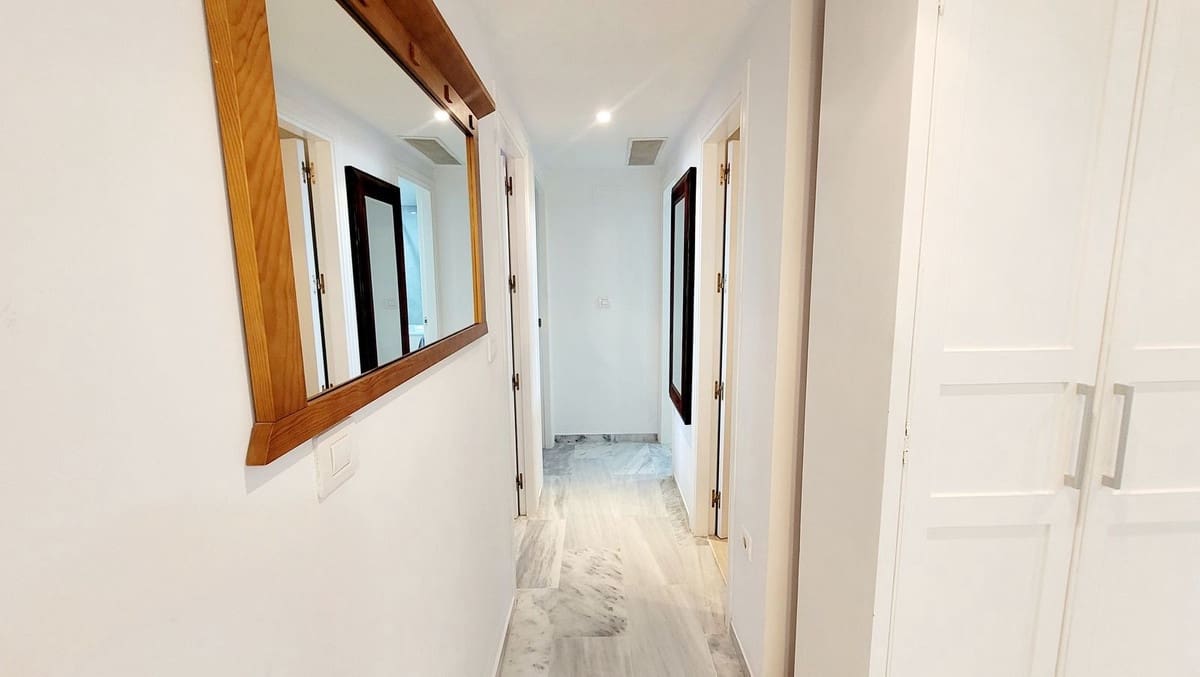 2 sovrum Lägenhet till salu i Benalmadena med pool - 329 000 € (Ref: 9899293)