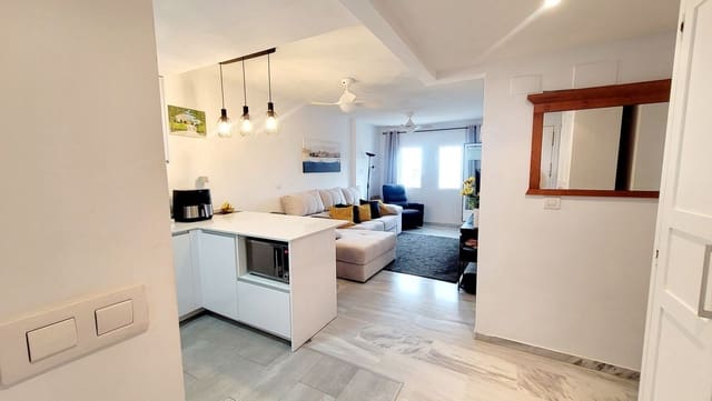 2 sovrum Lägenhet till salu i Benalmádena med pool - 329 000 € (Ref: 9899293)
