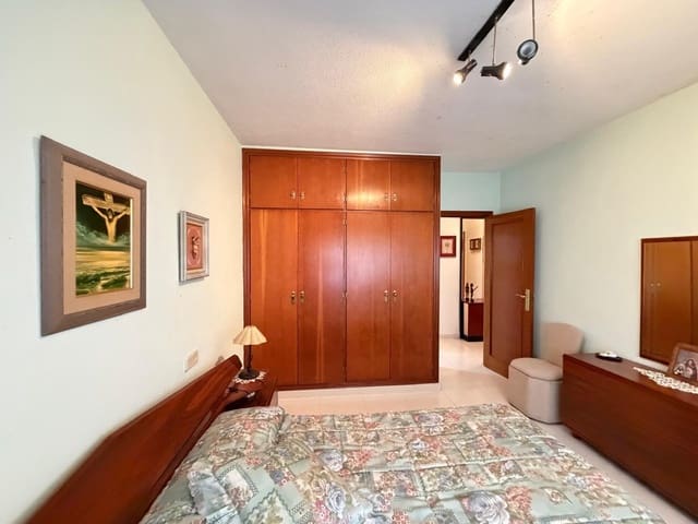 2 bedroom Apartment for sale in Avenida Habaneras - Curva de Palangre, Torrevieja - € 169,900 (Ref: 9899303)