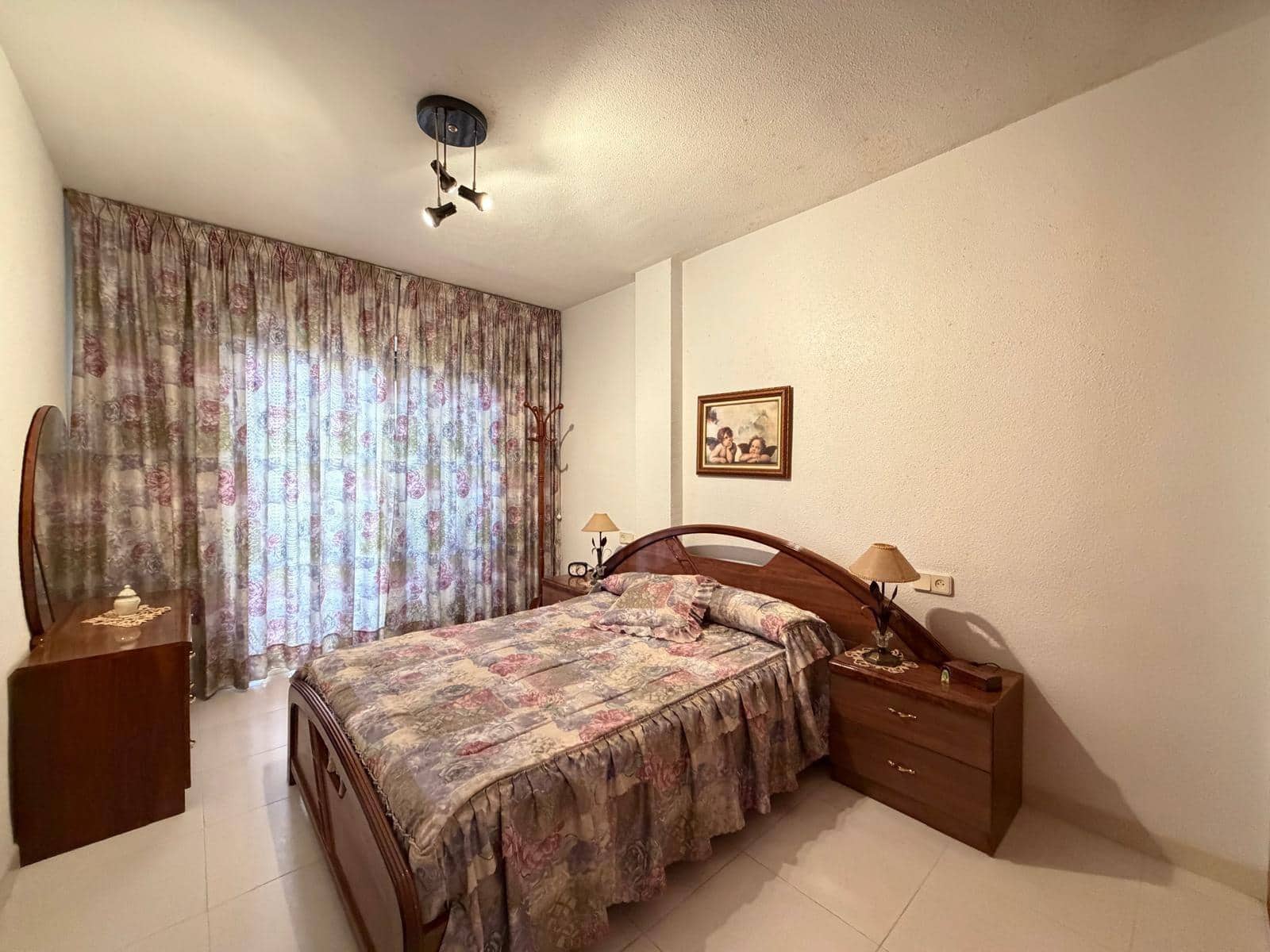 2 bedroom Apartment for sale in Torrevieja - € 169,900 (Ref: 9899303)