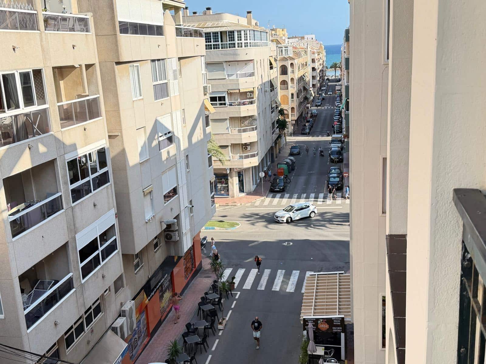 2 bedroom Apartment for sale in Torrevieja - € 169,900 (Ref: 9899303)