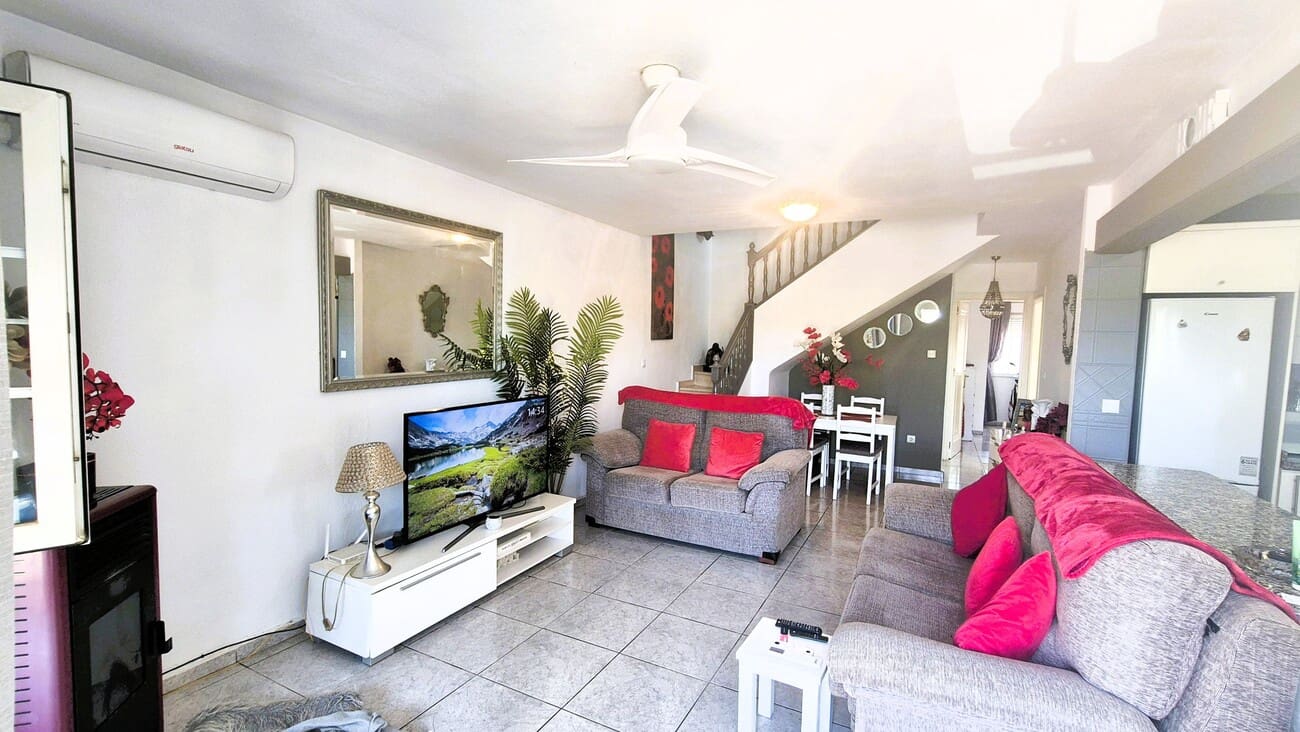 4 soveværelse Byhus til salg i Los Dolses med swimmingpool garage - € 295.000 (Ref: 9899304)